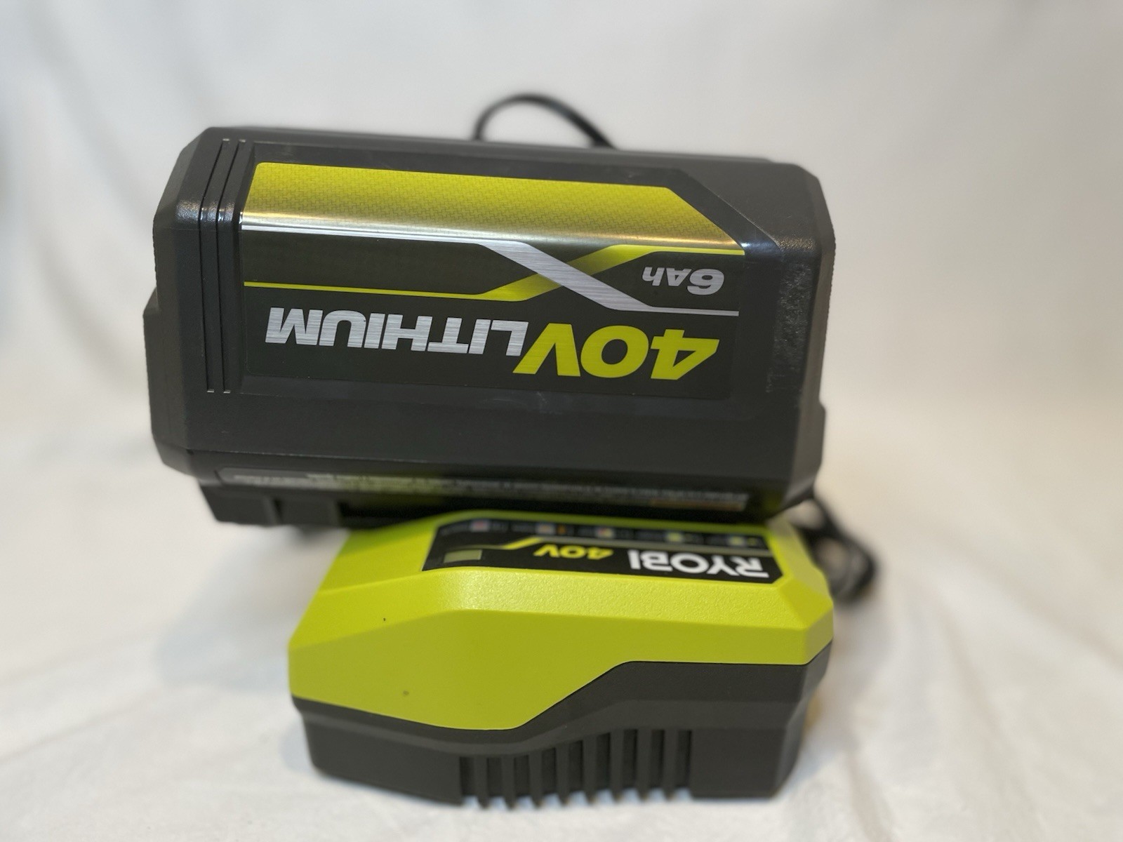RYOBI -New OP40602VNN 40V Li-Ion 216Wh 6.0Ah Battery & Charger.