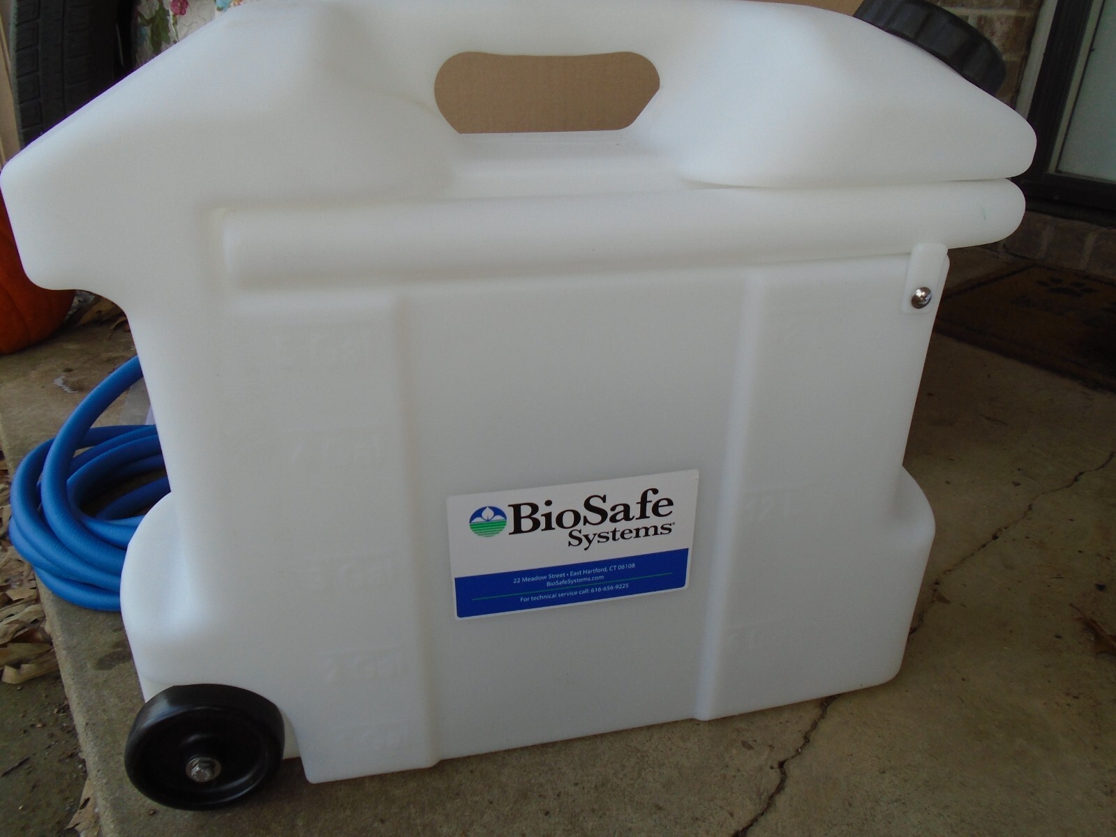 BioSafe Systems 5 Gallon Portable Air Pressure Smart Foam Sprayer FI-5N New