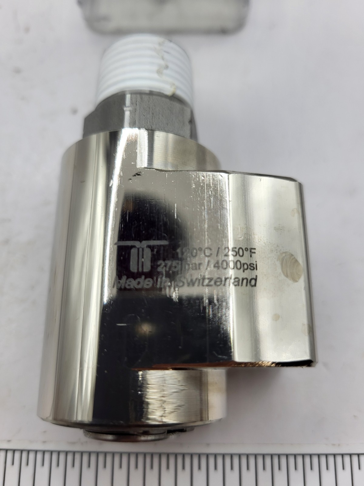 Mosmatic WDC No. 43.350, Swivel, 90 Degree, 1/2″ F x 1/2″ F, 120°C/250°F, 0618G