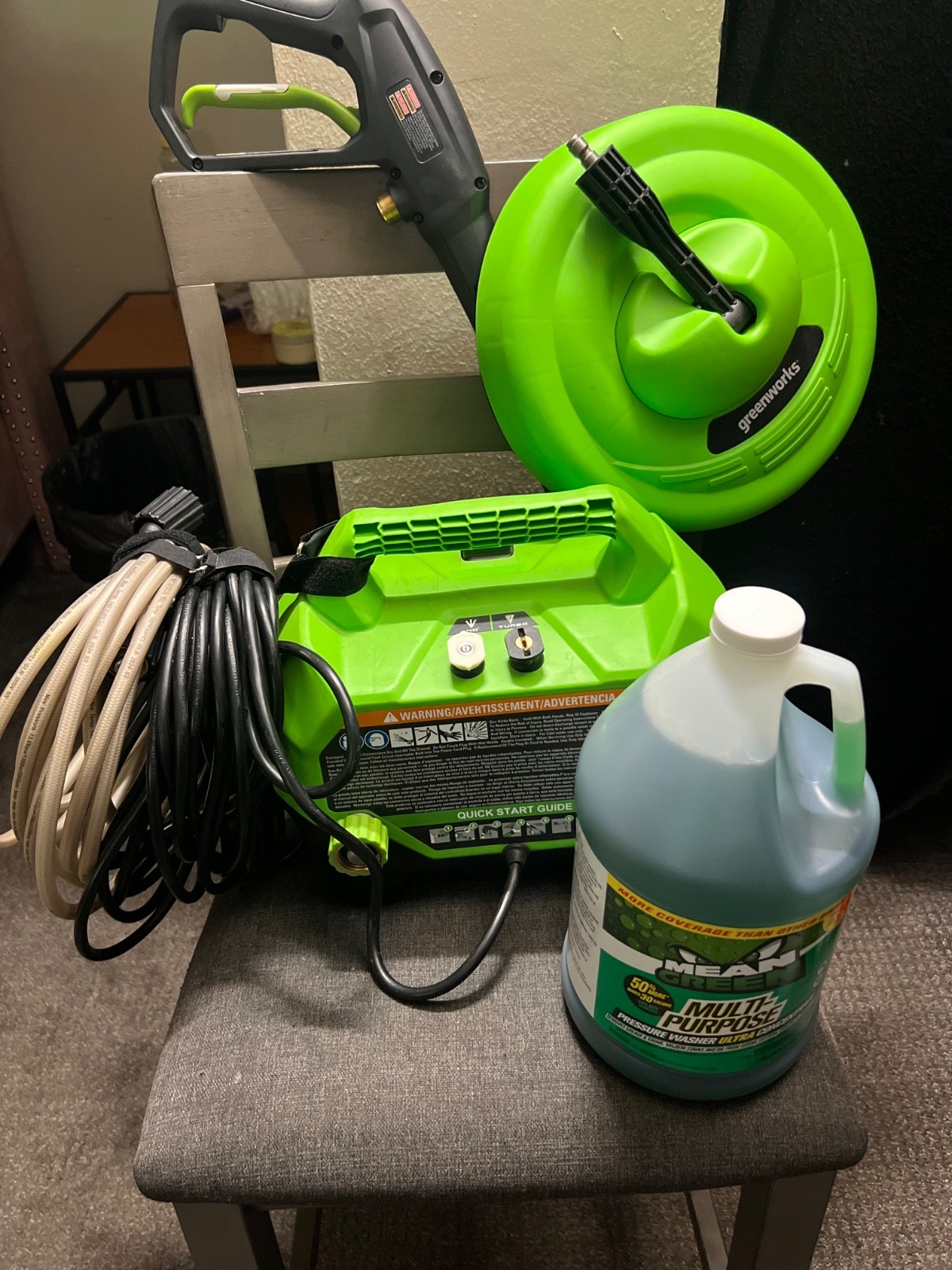 Greenworks 1900-PSI 1.2-GPM Cold Water Electric Pressure wash with 2 spray tips