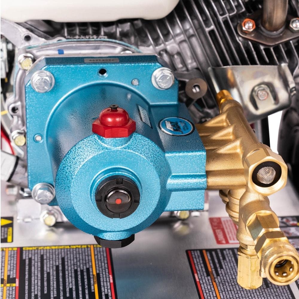 Simpson 60735 3400 PSI 2.5 GPM Gas Powered Cold Water Pressure