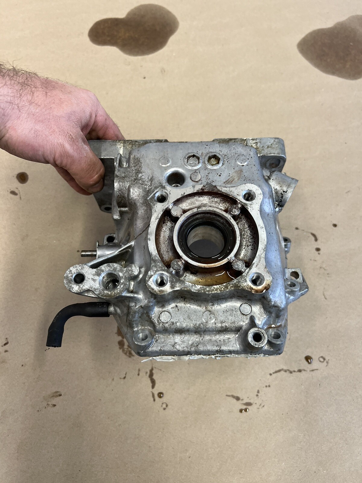 Honda XR2600 5.0 HP Crankcase Halve Engine Case Bottom B240