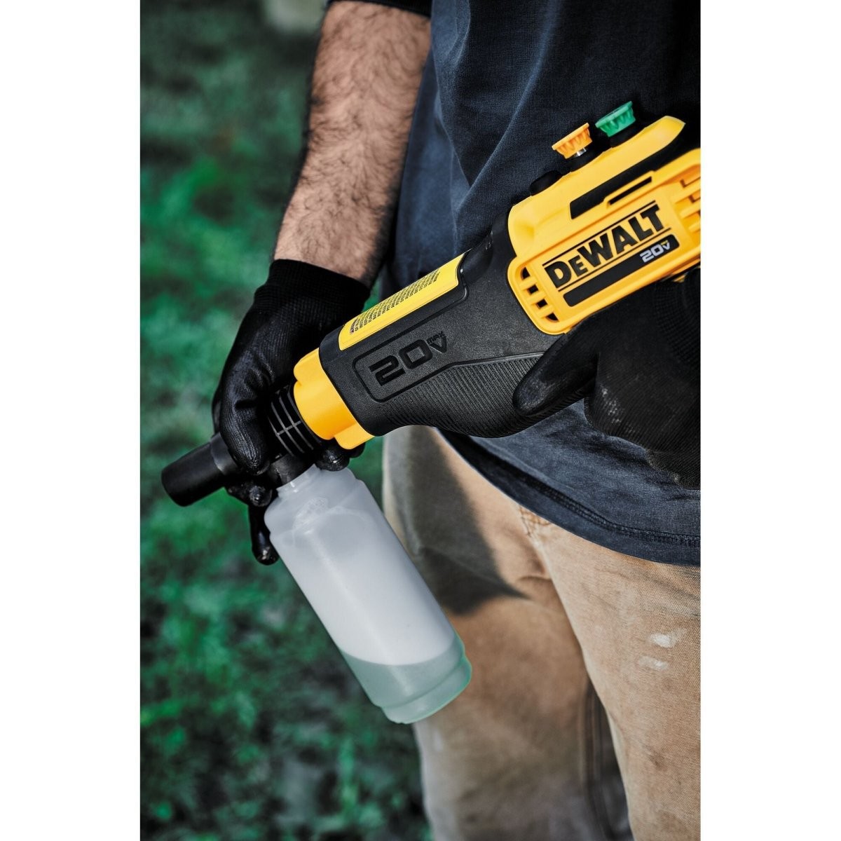 Dewalt 20V Max* 550 Psi Cordless Power Cleaner Kit