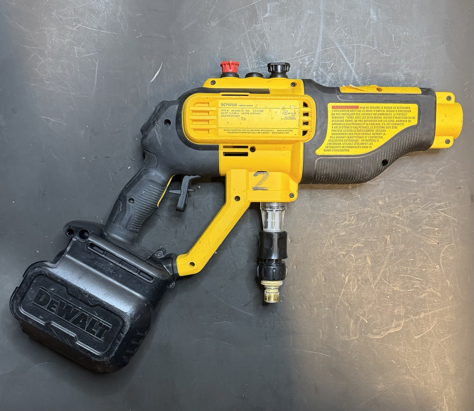 DEWALT DCPW550 20V Cordless Cold Water Pressure Washer 550 PSI w/ Wand