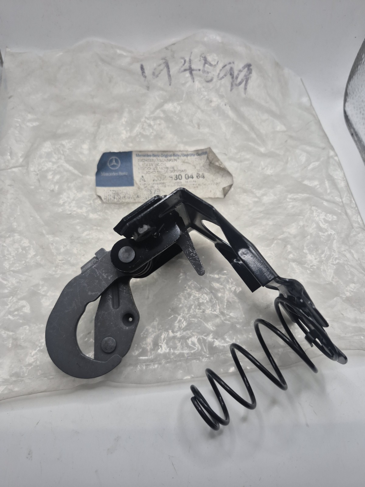 Mercedes-Benz W202 1994-2000 Genuine Bonnet Latch Lock A2028800464 New OEM Part
