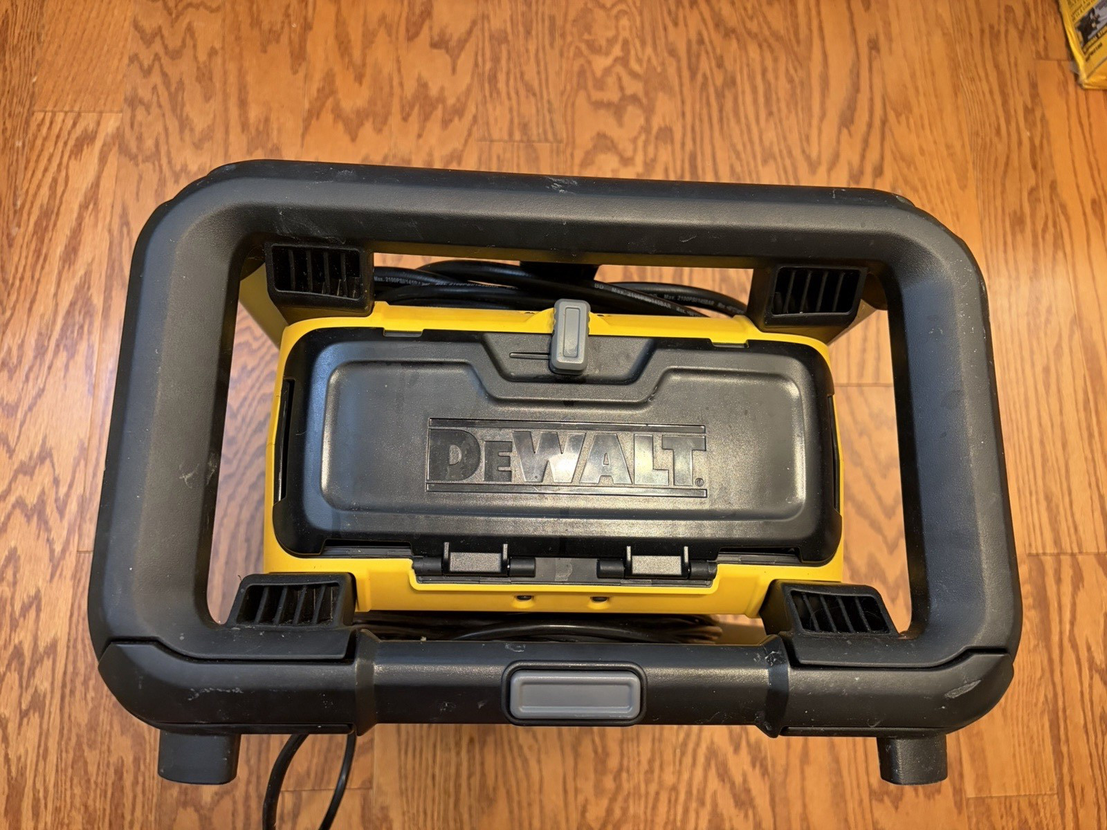 DEWALT Pressure Washer 2100PSI Electric Cold Water DWPW2100