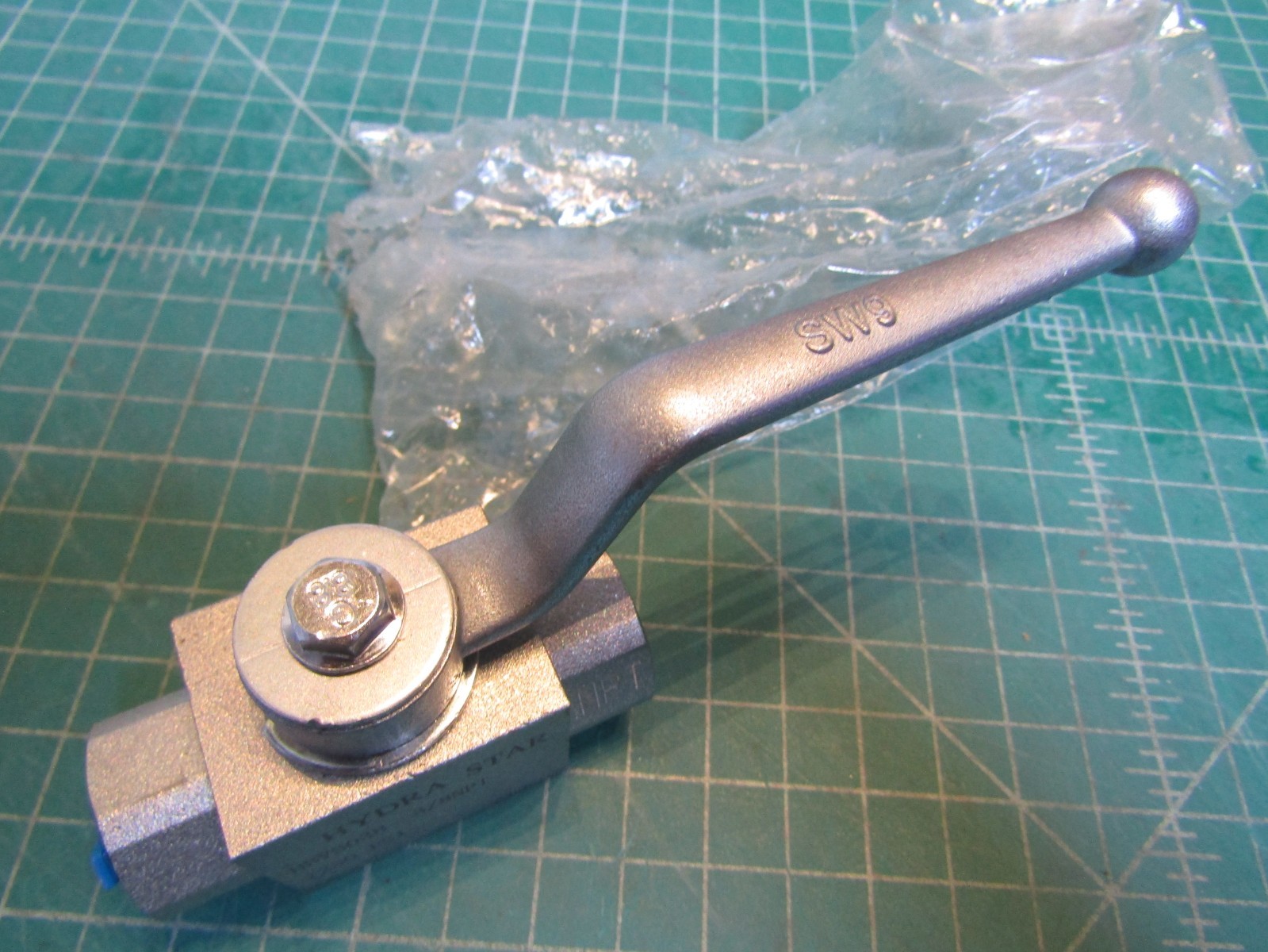 1 – Hydra Star HBVS038 3/8″ FNPT Pressure Washer Ball Valve 7250 PSI, BOE-037. N