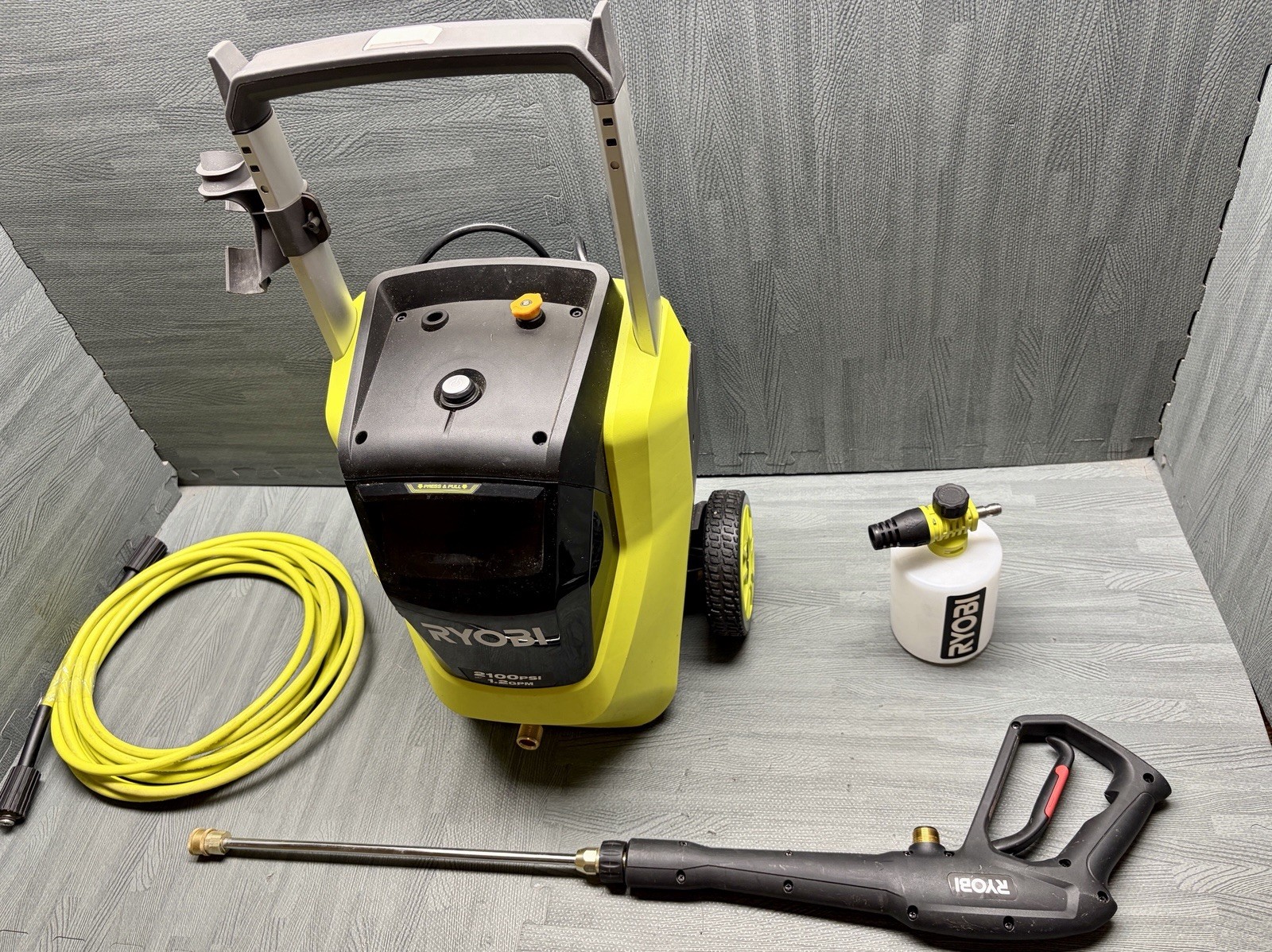RYOBI Electric Pressure Washer USED 2100 PSI 1.2 GPM With Foamer