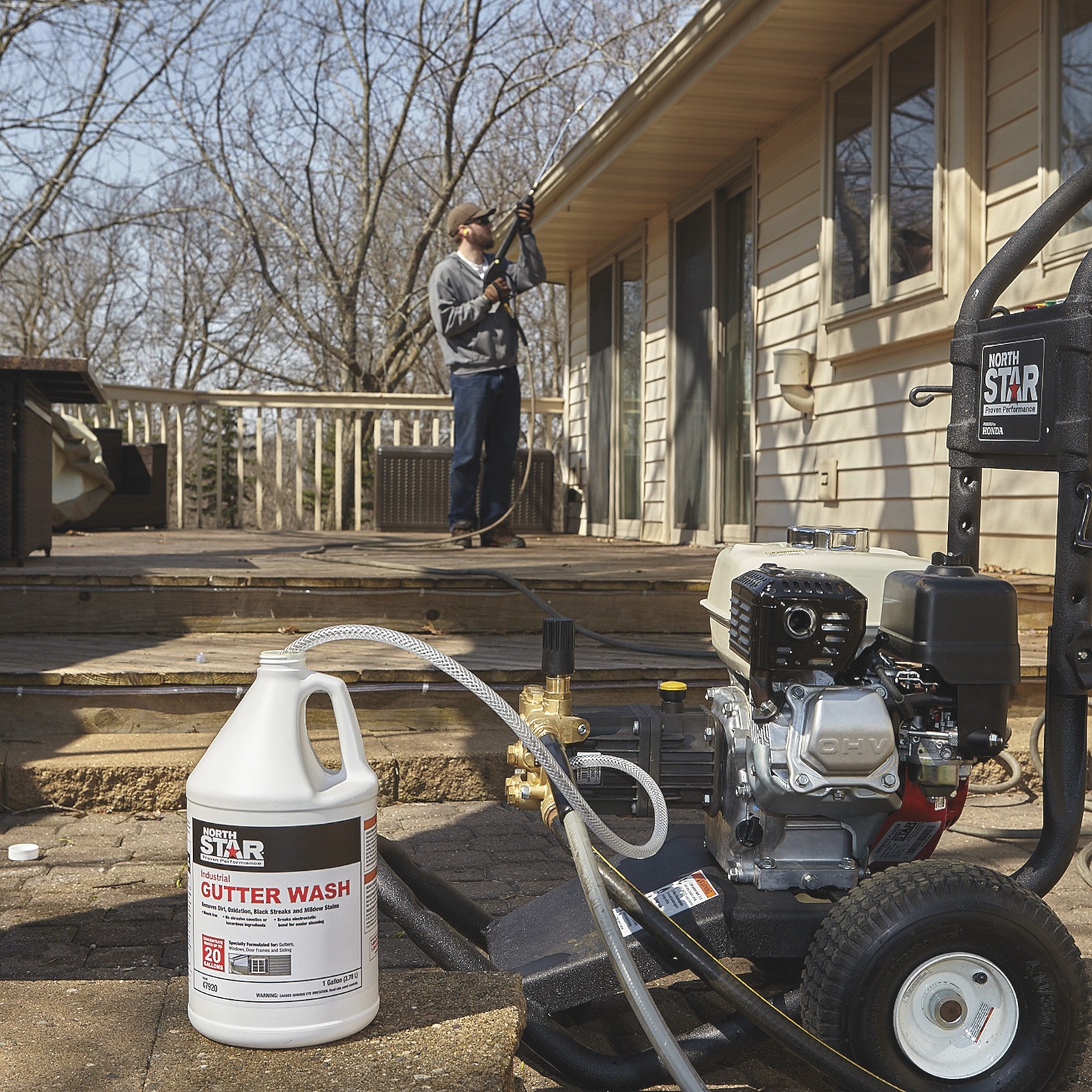NorthStar Pressure Washer High-Performance Gutter Wash Concentrate, 1-Gallon,
