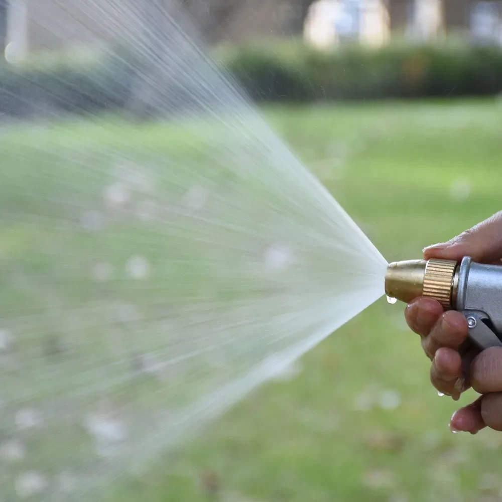 High Pressure Water Gun – 360° Rotating Nozzle, American Thread for Car & Patio