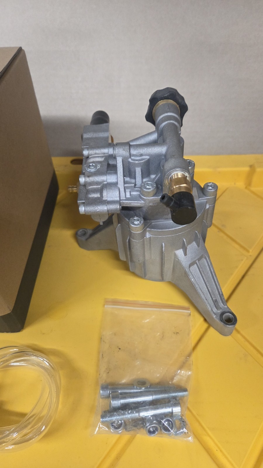 Hourleey 7/8″ Shaft Vertical Pressure Washer Pump, 3400PSI 2.5GPM