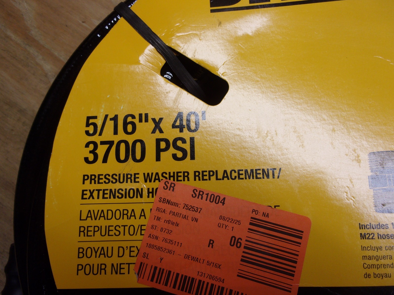 DEWALT 5/16″ X 40′ 3700 PSI PRESSURE WASHER EXTENSIONHOSE W/COUPLER # DXPA40PH