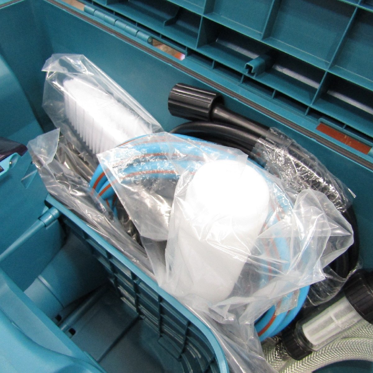 Makita MHW080DZK Rechargeable High Pressure Washer Brushless 18V Tool Only