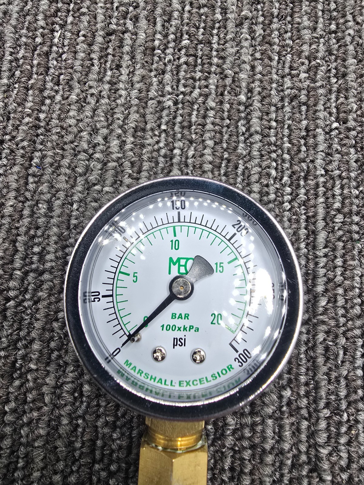 MARSHALL EXCELSIOR ME-GA300N: 0-300# LIQUID FILLED GAUGE W/QUICK CONNECT NIPPLE