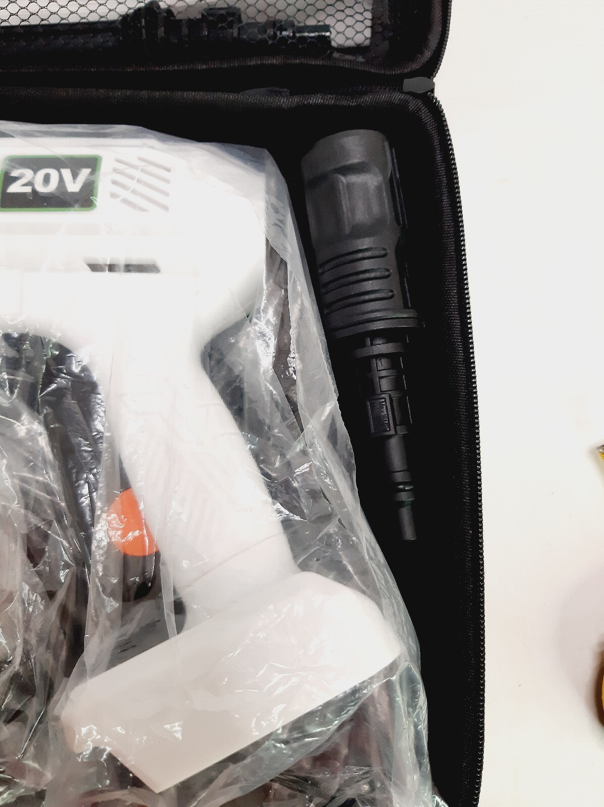 Cordless Pressure Washer 21V Rechargeable Battery 652PSI 3 Speed 1.18 GPM Aihand