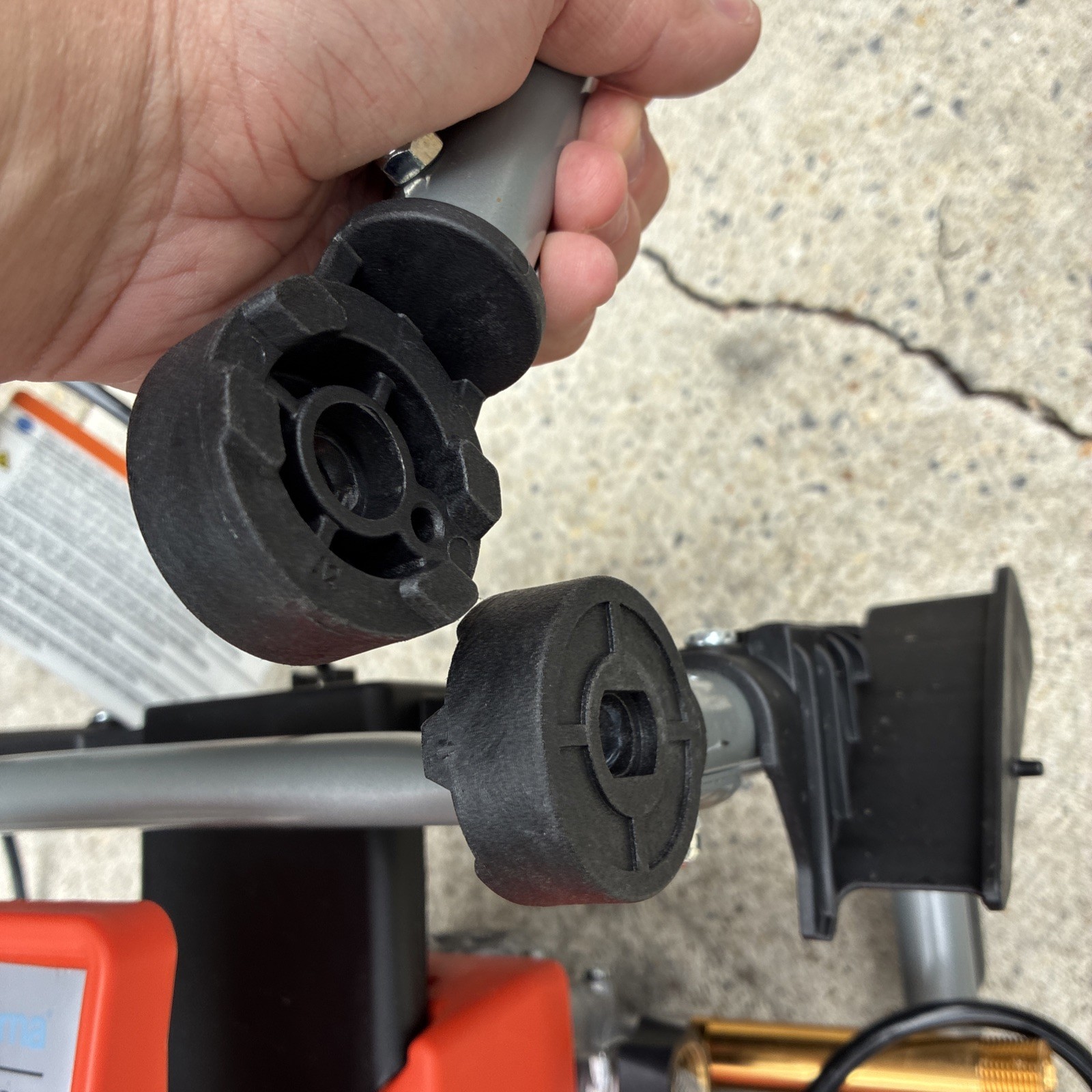Husqvarna PW2300 Electric Pressure Washer – Broken Handle Part – Works Great