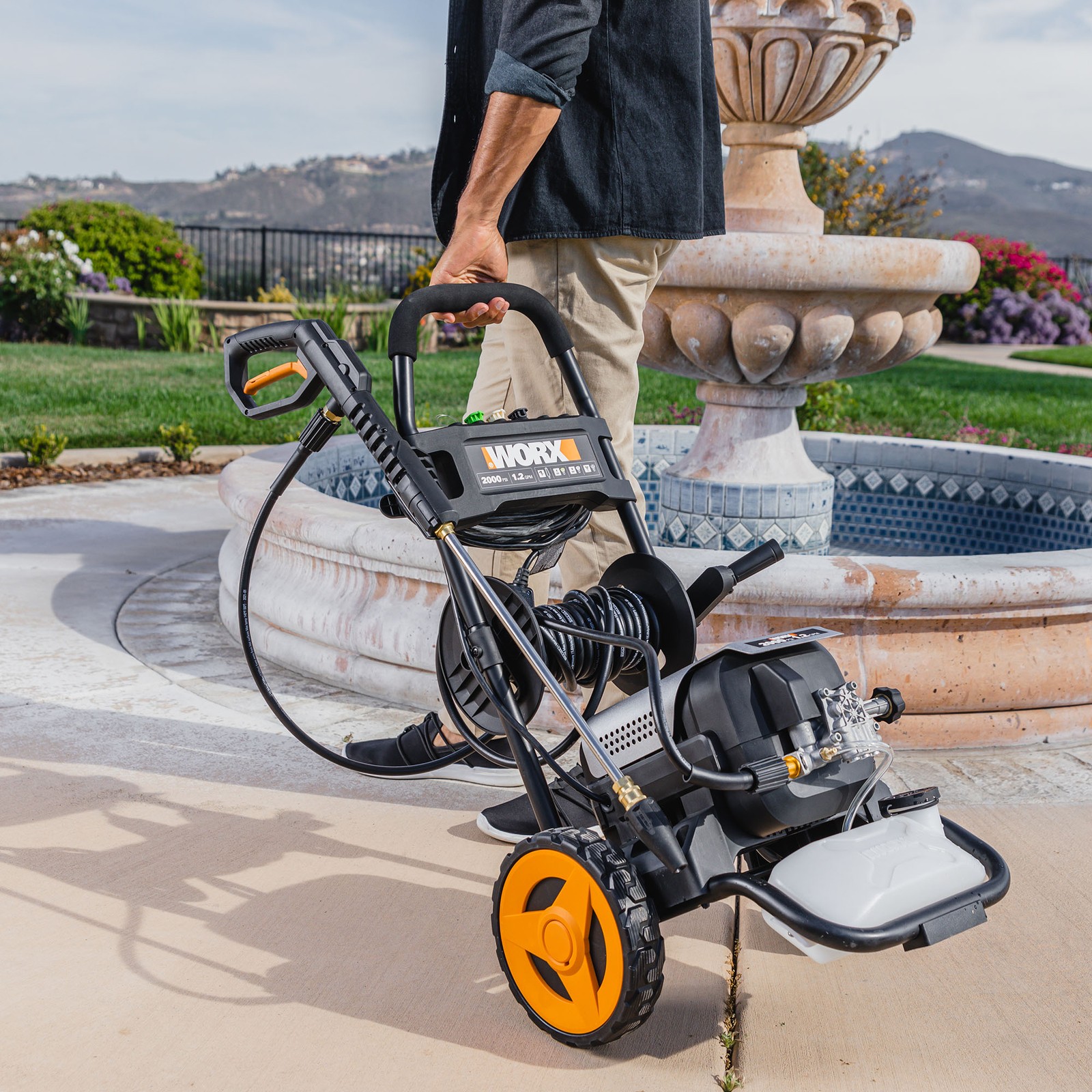 WG607 WORX 13 Amp Brushless 2000 PSI Electric Pressure Washer (1.2 GPM)